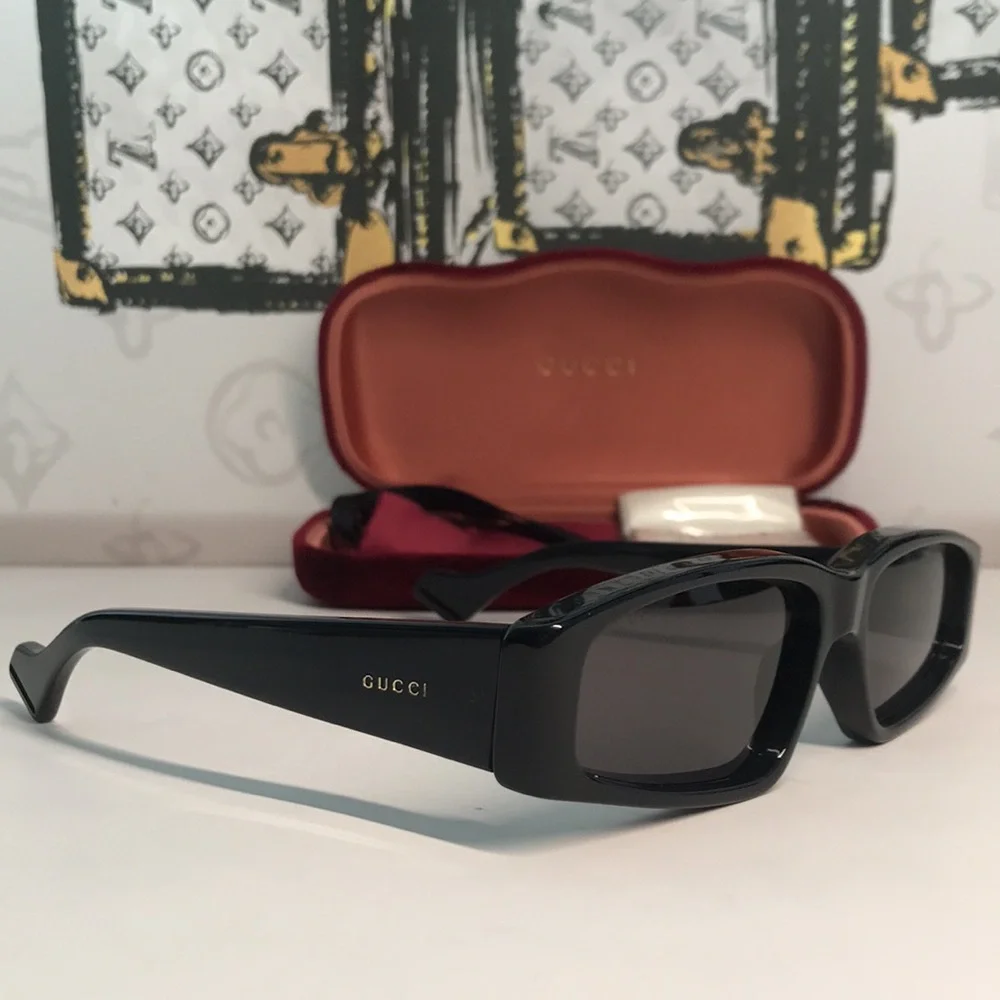 New Authentic Gucci Black Sunglasses GG0705s 001